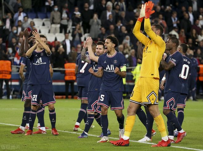 意大利杯赛程吃紧，门兴格拉德巴赫集结日更衣室发声，管理层满意，年轻球员得到机会的简单介绍